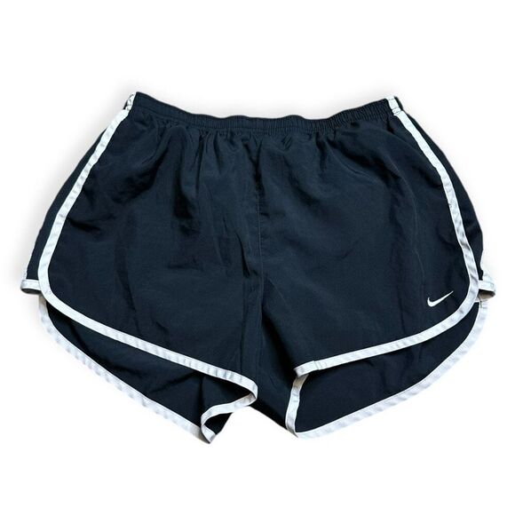 NIKE Women's Black White Dri-Fit Tempo Pull-on Athletic Running Shorts Size Medi - Picture 1 of 4